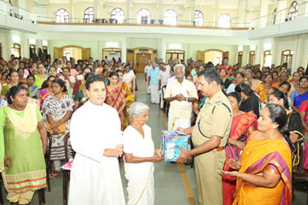 Distribution of flood rehabilitation kit